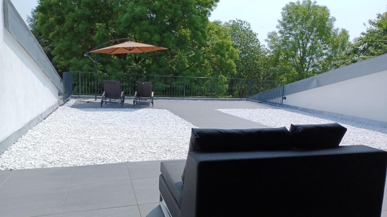 Ferienwohnung Mit Kamin Und Traumhafter Dachterrasse Mit Weitblick In Die Natur Neu Gaarz Kültér fotó