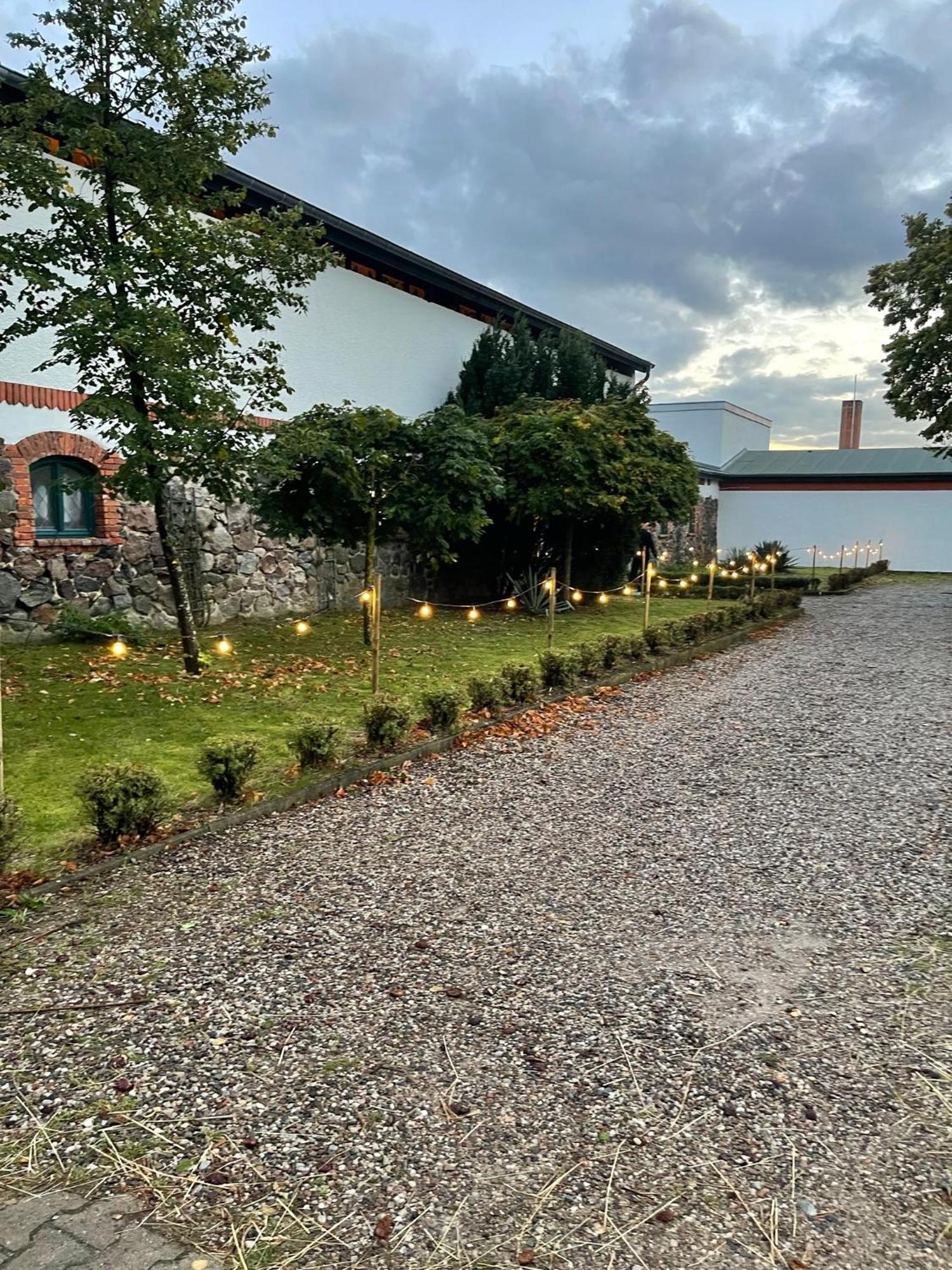Ferienwohnung Mit Kamin Und Traumhafter Dachterrasse Mit Weitblick In Die Natur Neu Gaarz Kültér fotó